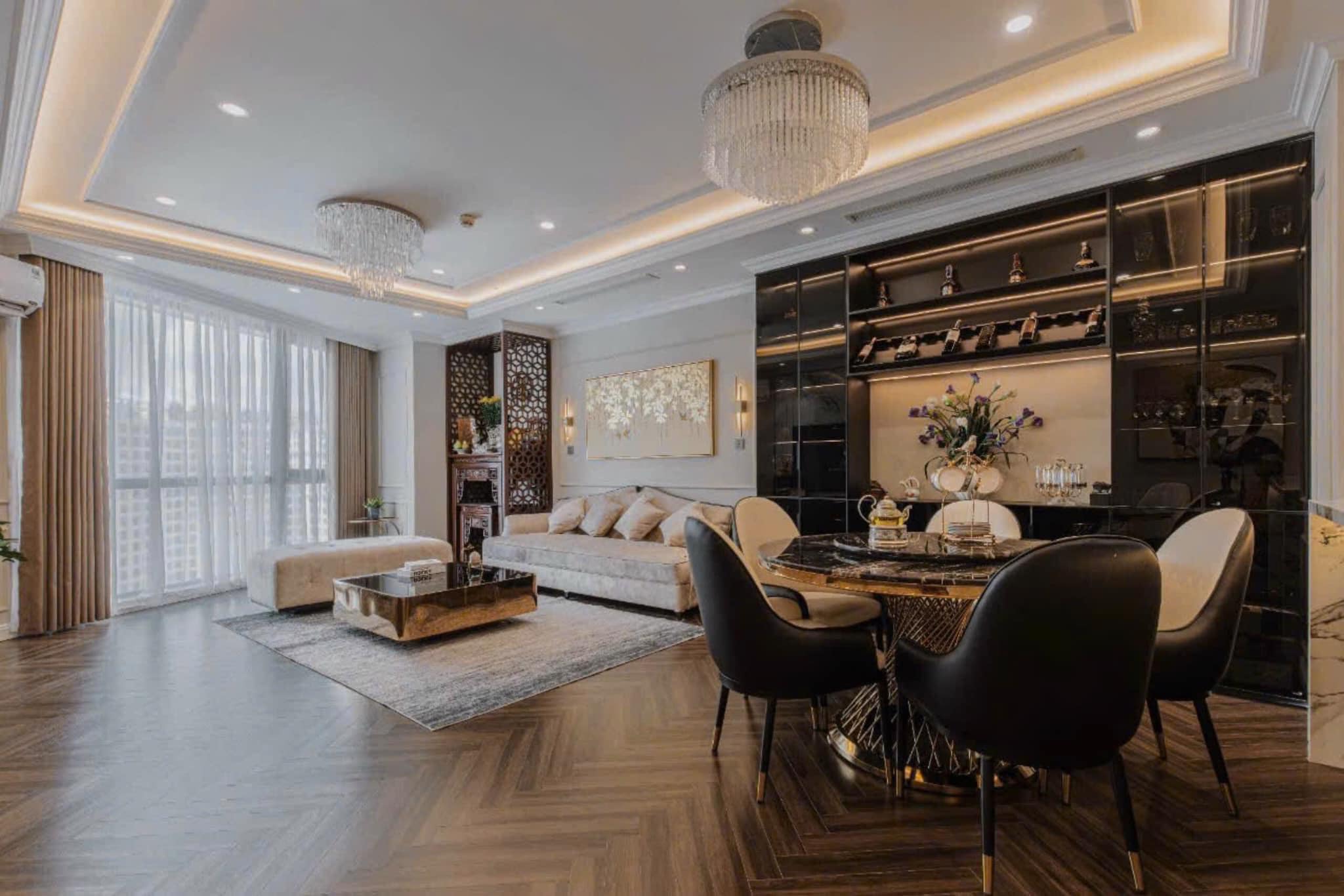 Bán căn hộ 2PN chung cư Royal City, Nguyễn Trãi, 110m2, Full nt nhập. - Ảnh chính